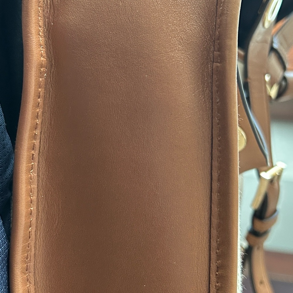 Michael Kors Large Sullivan Brown and Cream Shoulder Bag - Picture 6 of 11